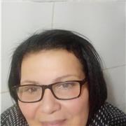 Profesora de preescolar que desea atender necesidades de regorzar lectoescritura